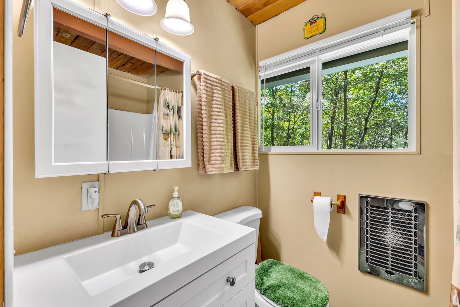 Property Photo 25