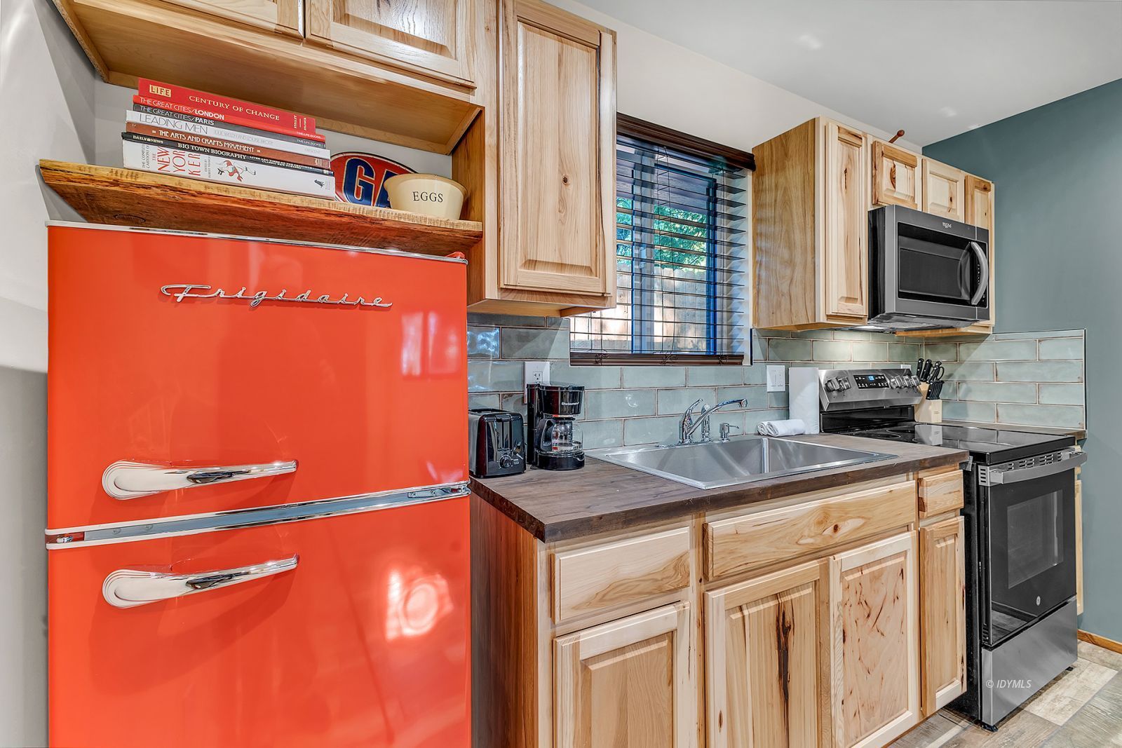 Property Photo 31