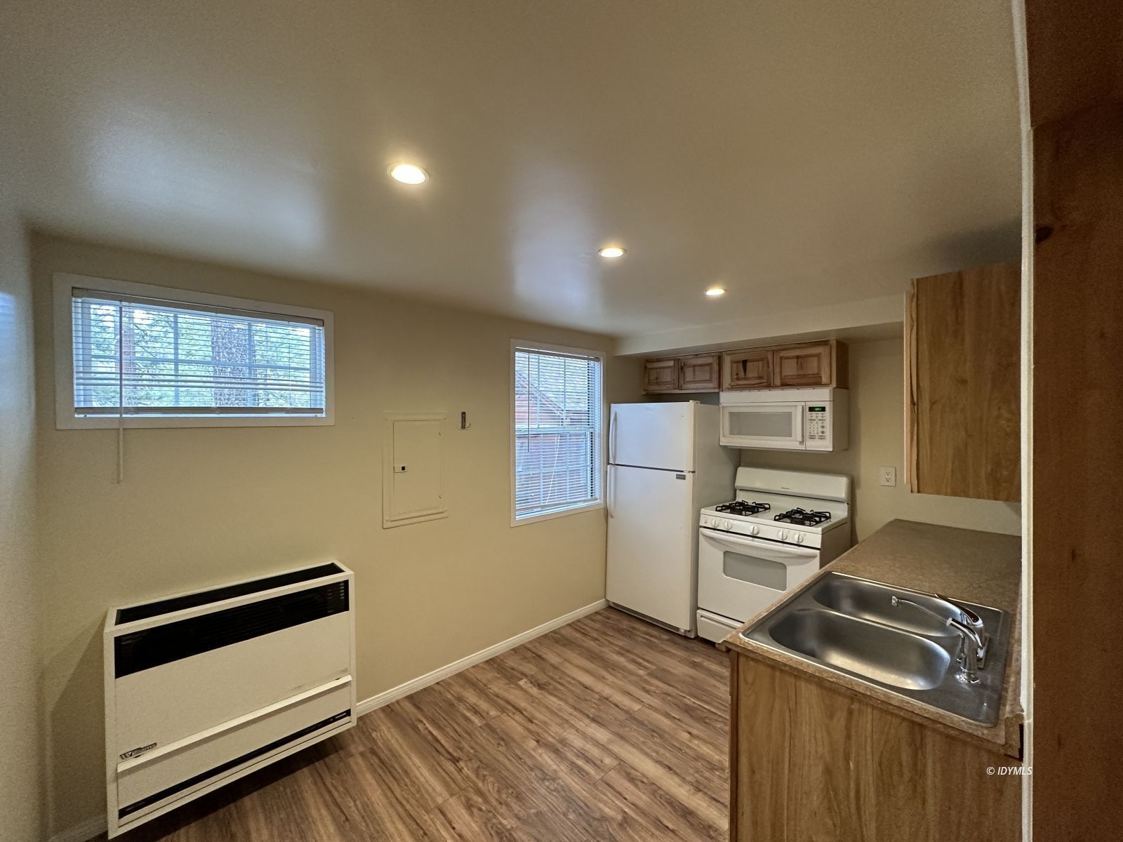 Property Photo 42