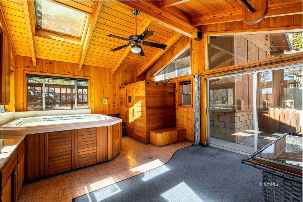 Property Photo 35