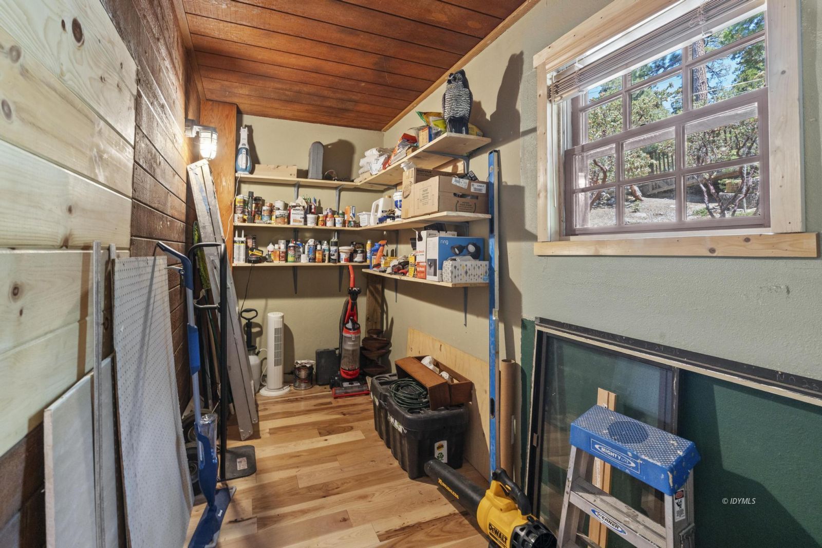 Property Photo 23