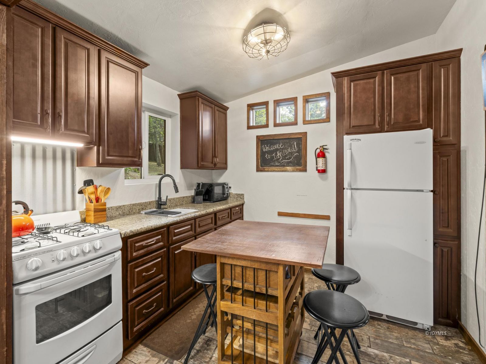 Property Photo 15