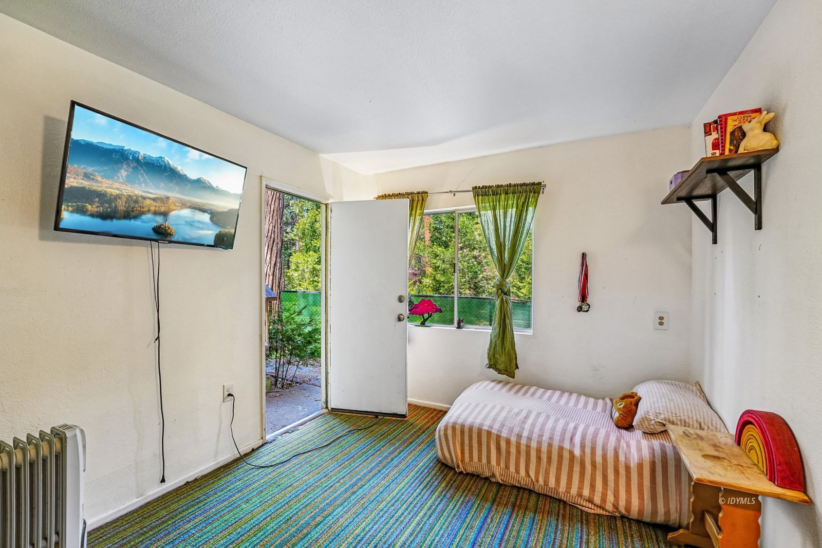 Property Photo 27