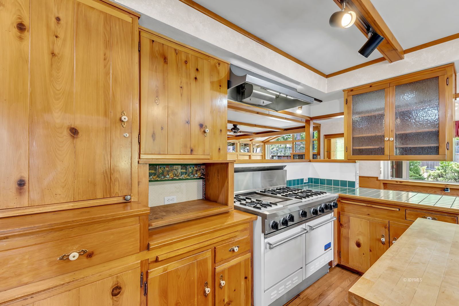 Property Photo 18