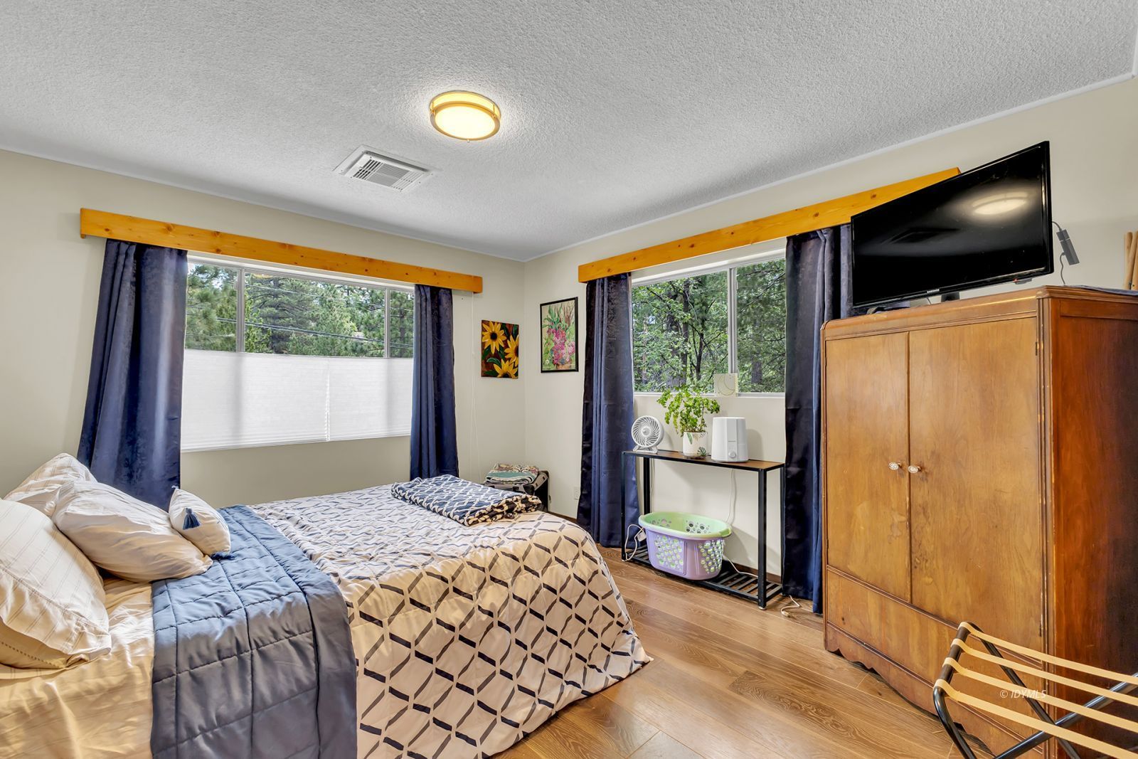 Property Photo 38