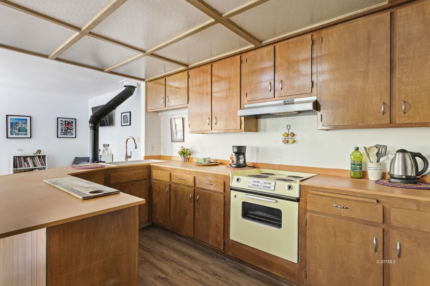Property Photo 37