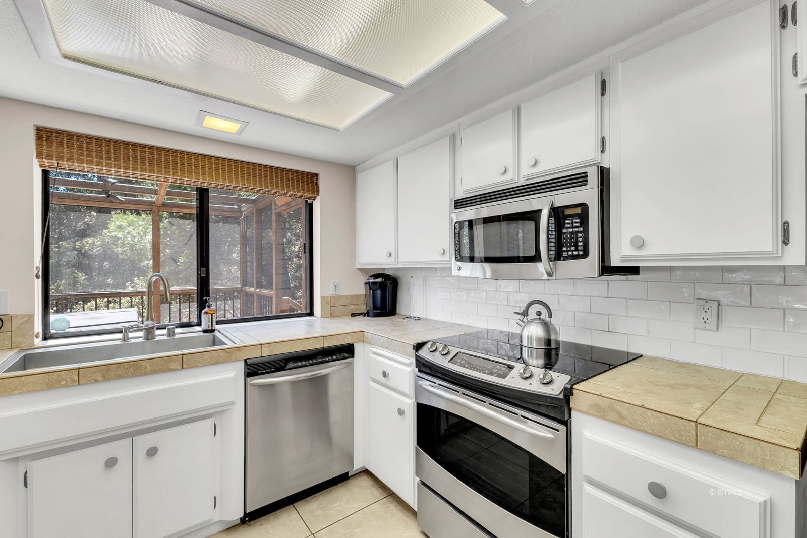 Property Photo 40