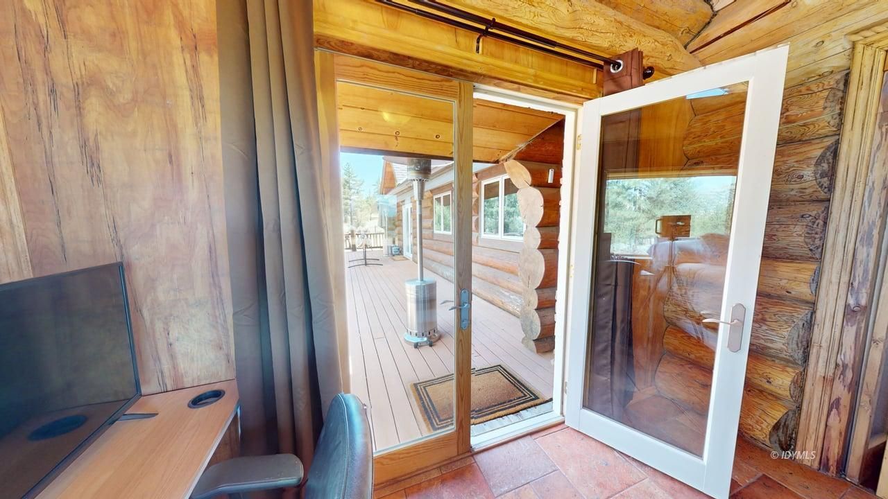 Property Photo 26