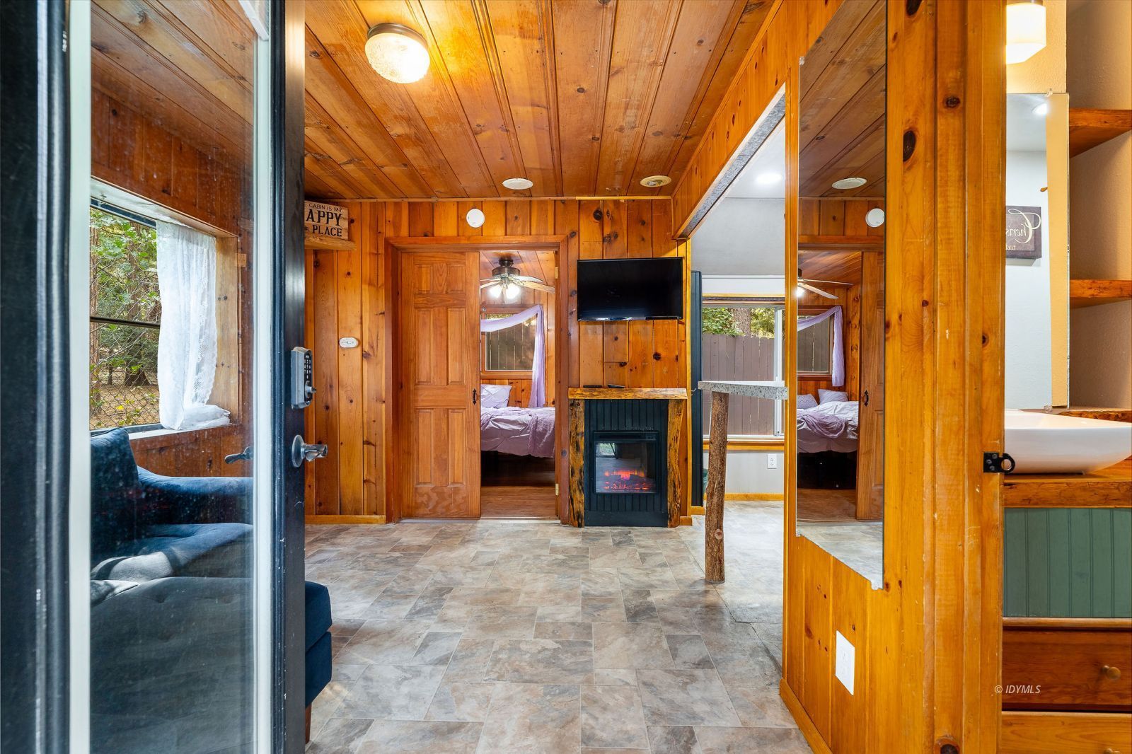 Property Photo 47