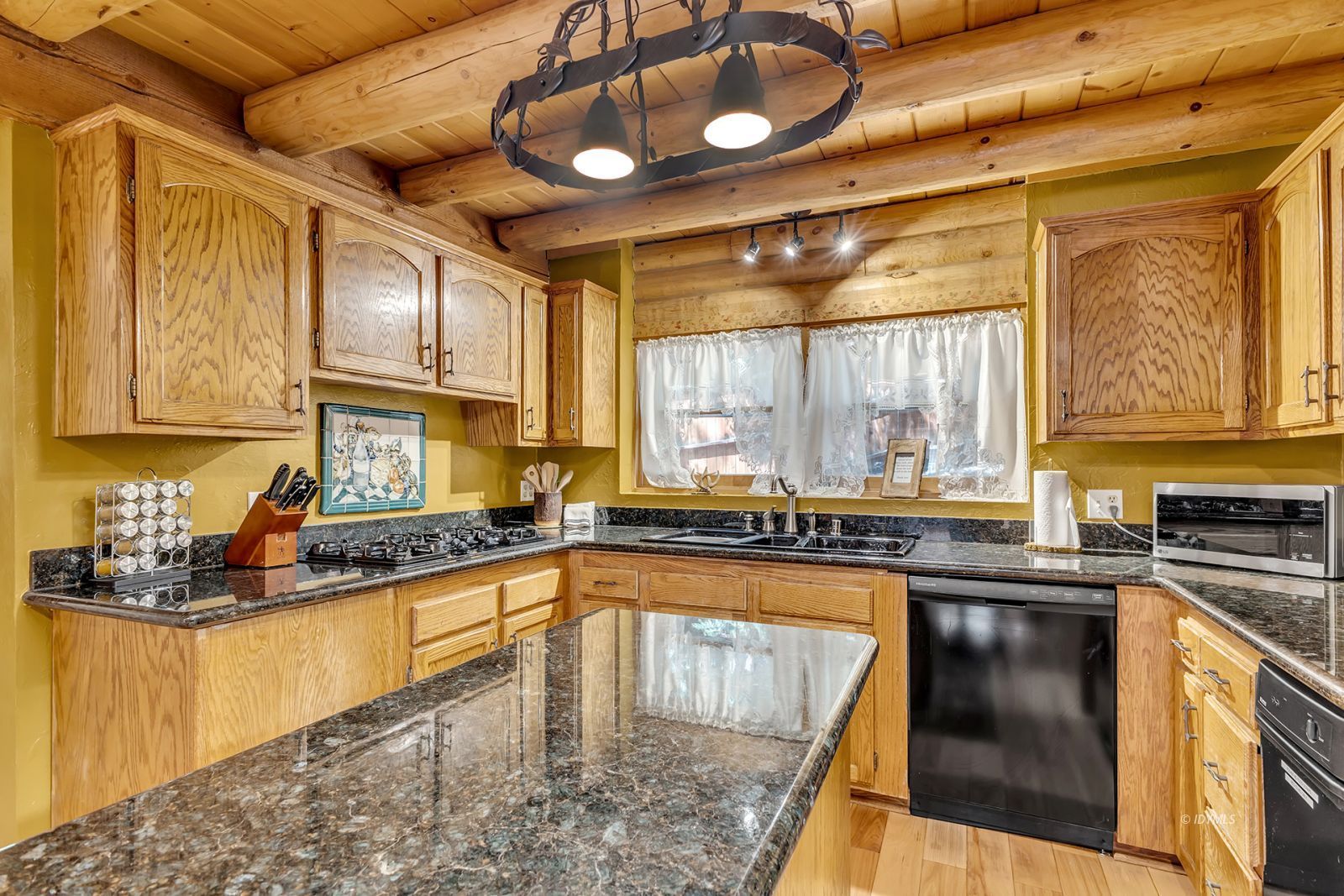 Property Photo 30