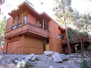 feature listing property photo