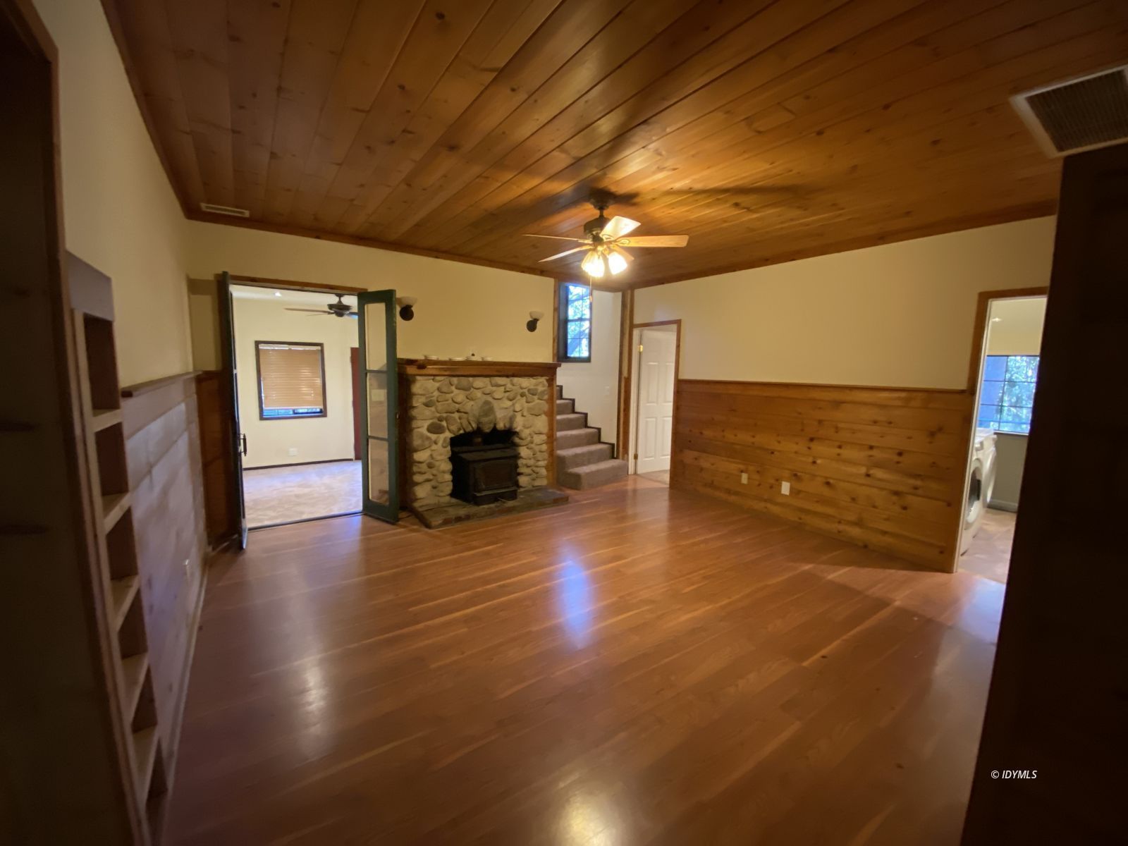 Property Photo 31