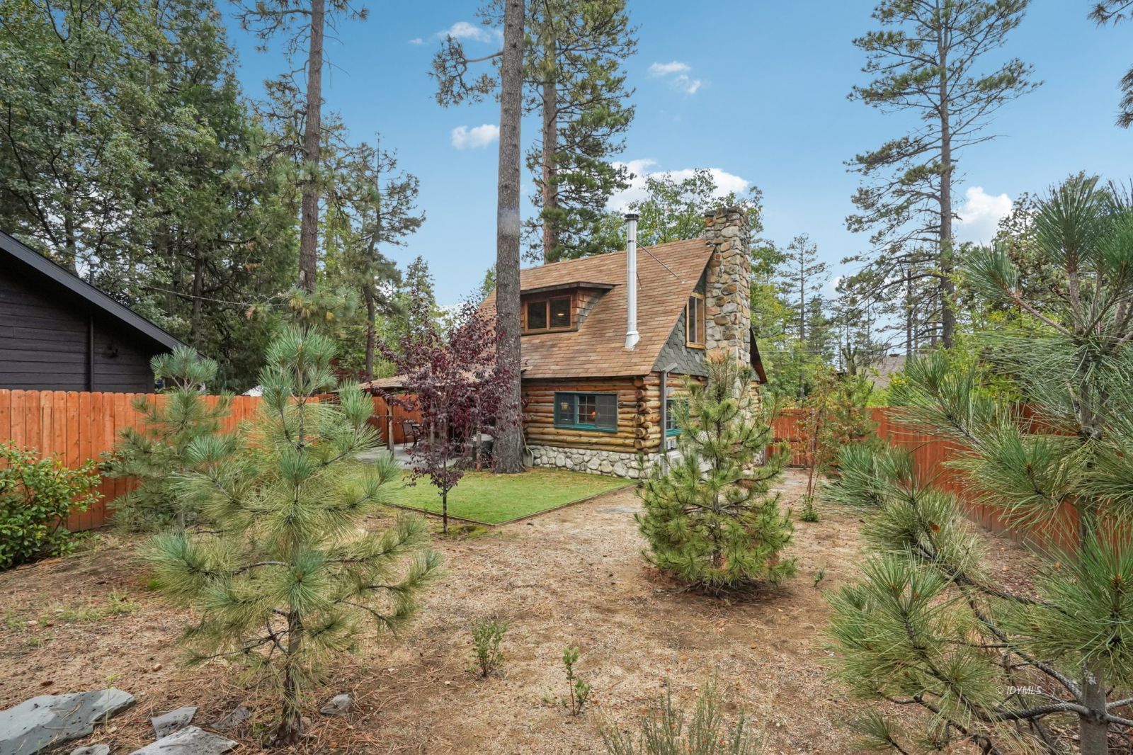Property Photo 33