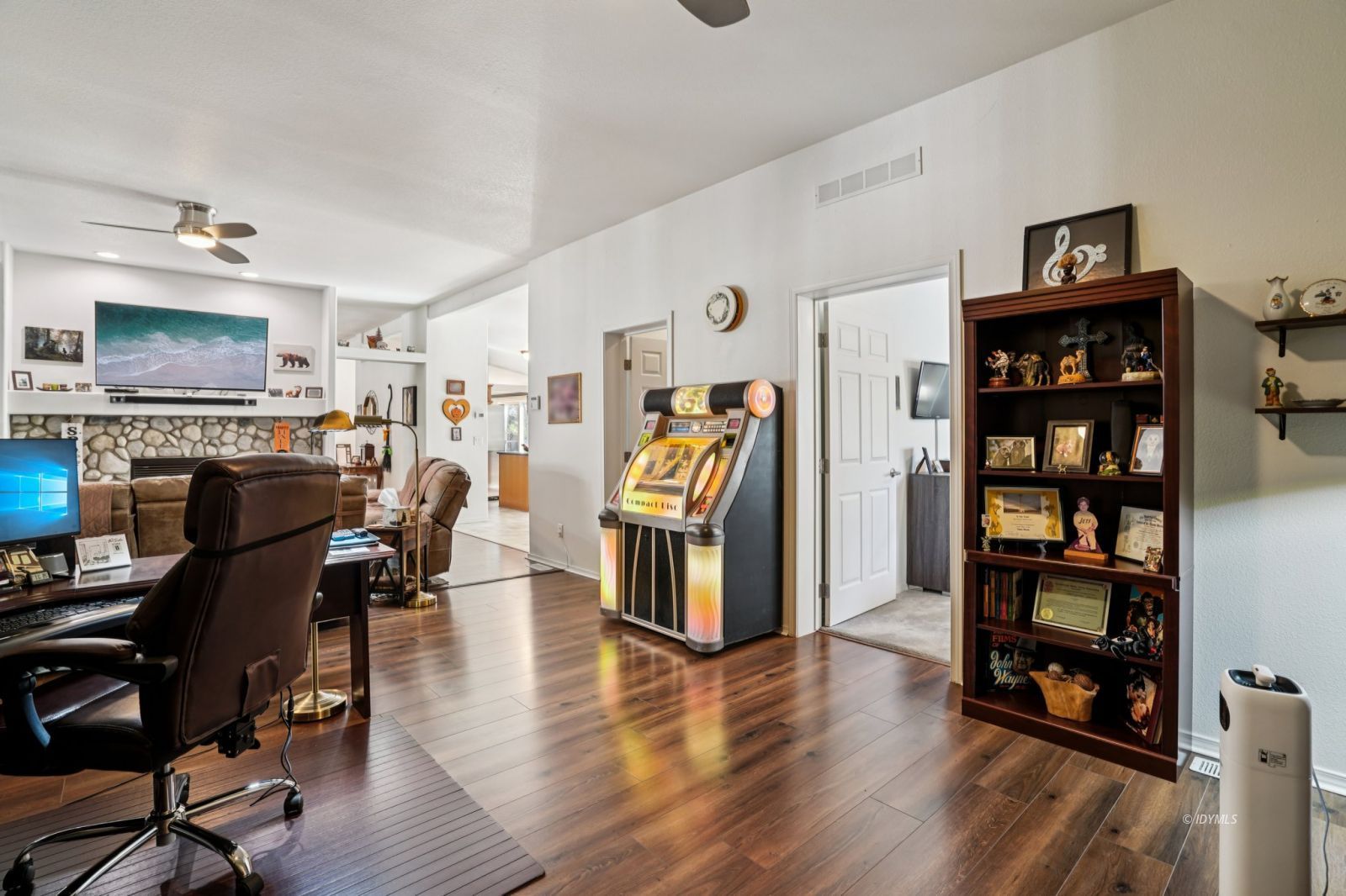 Property Photo 24