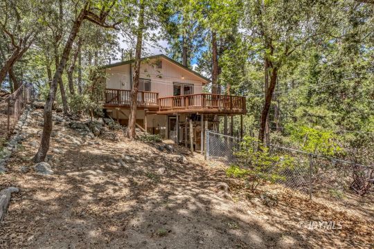 feature listing property photo