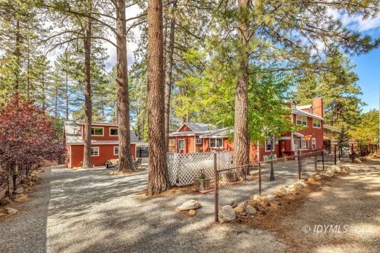 feature listing property photo