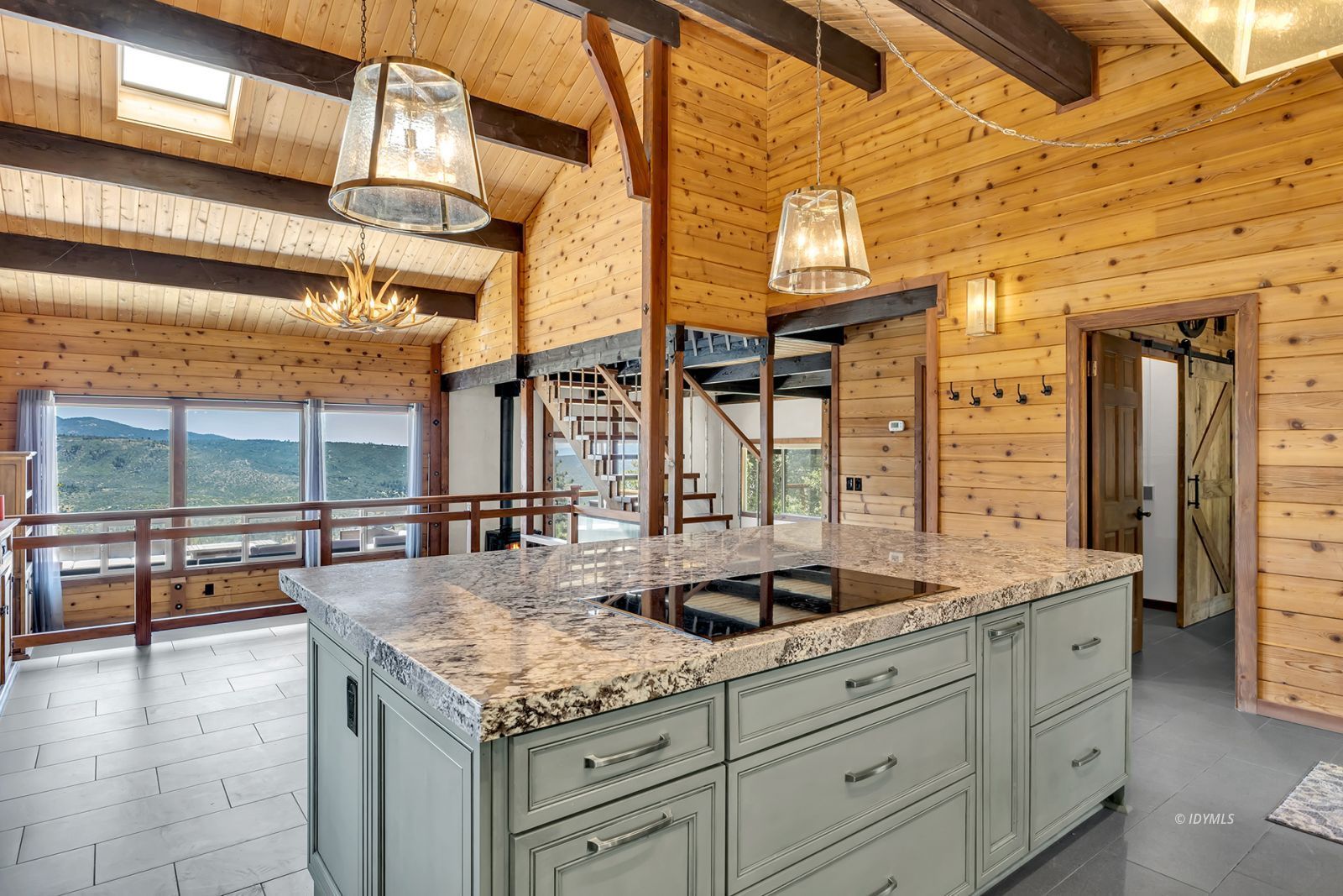 Property Photo 22