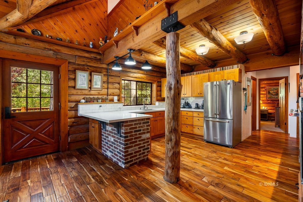 Property Photo 23