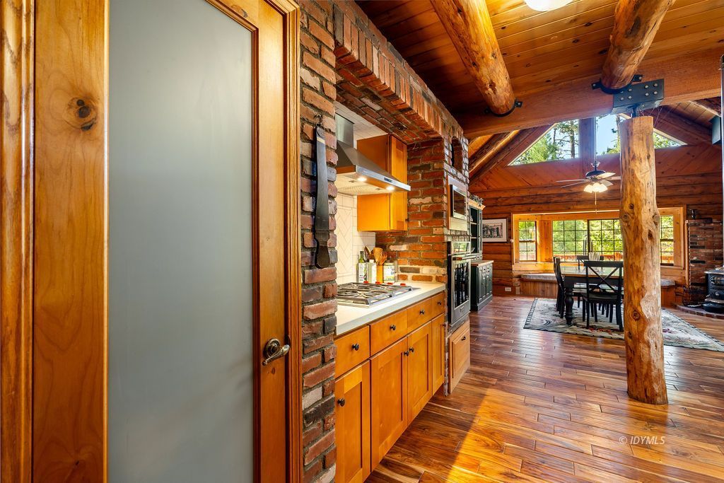 Property Photo 26