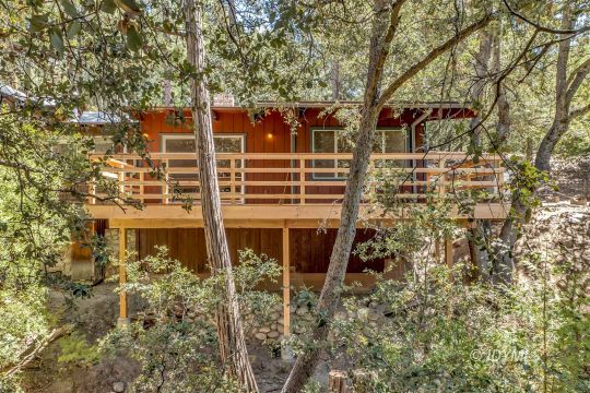 feature listing property photo