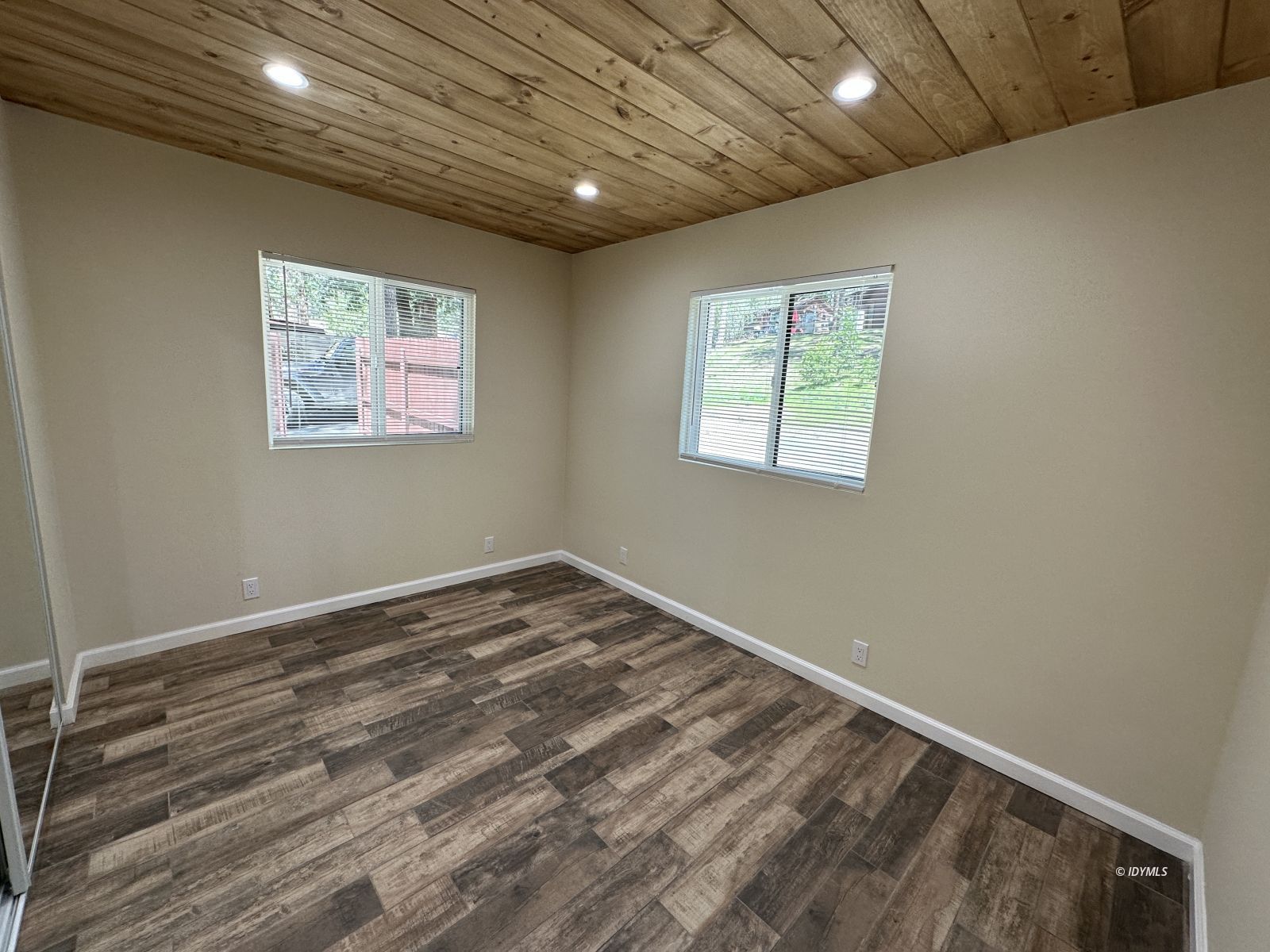 Property Photo 50