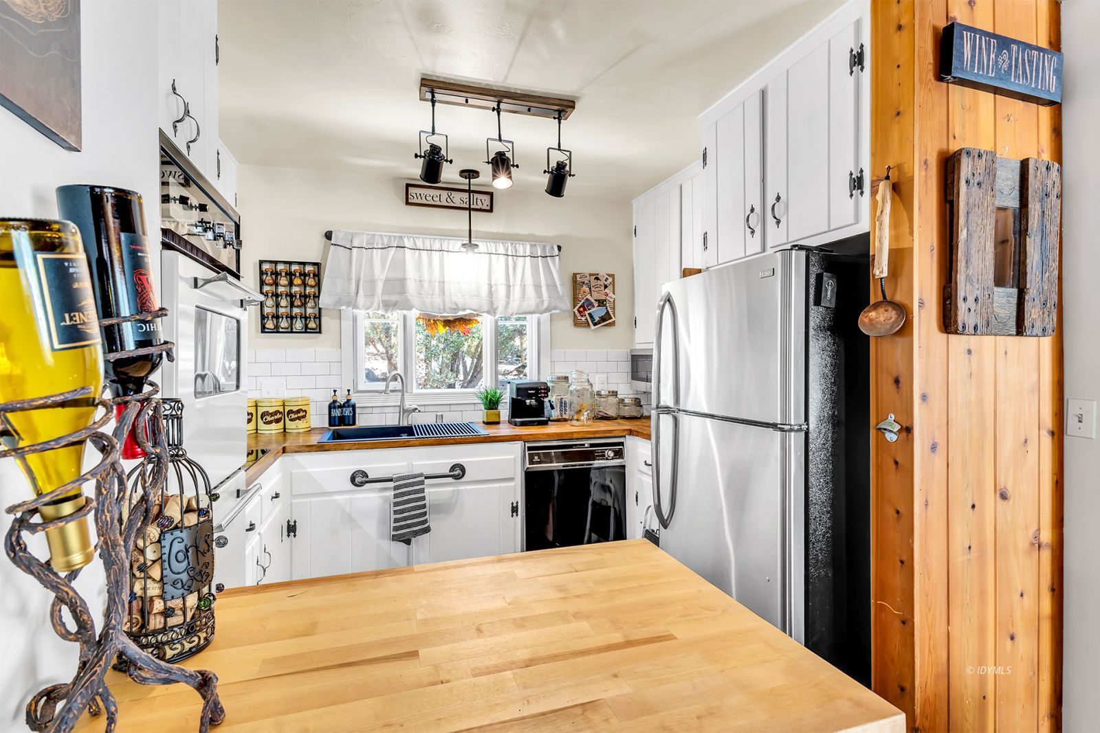 Property Photo 22