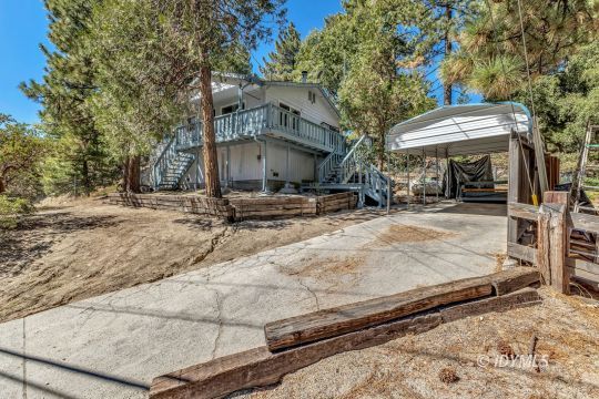 feature listing property photo