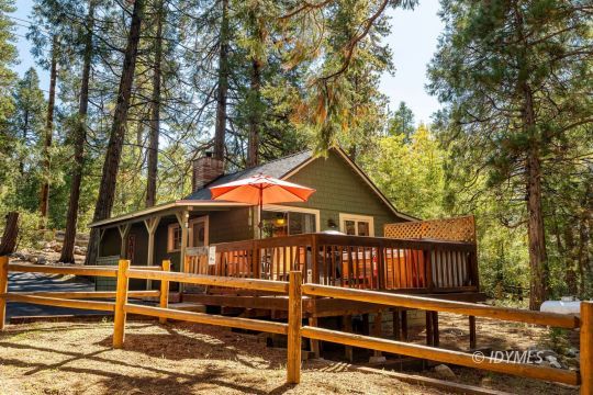 feature listing property photo
