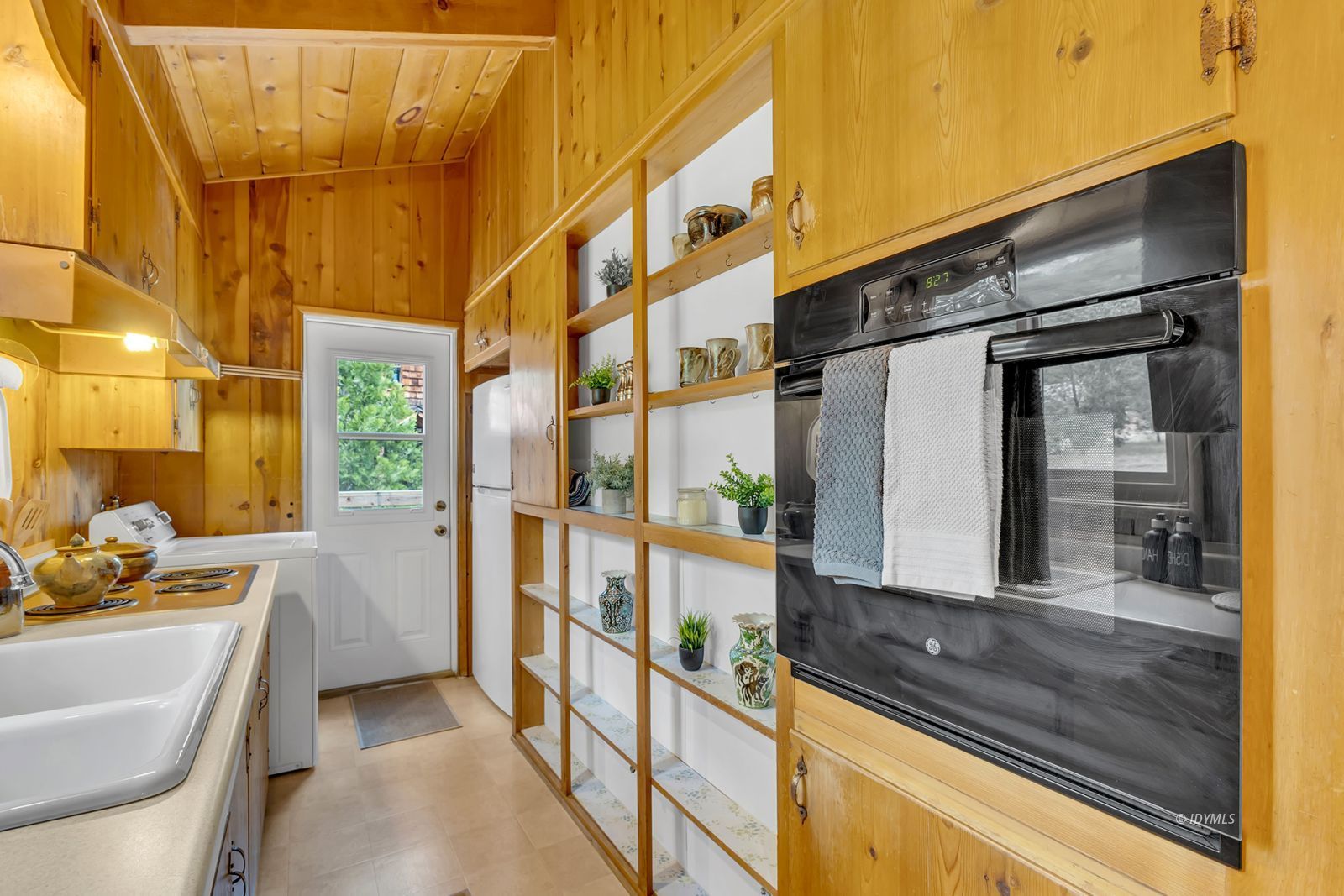 Property Photo 22