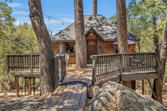feature listing property photo