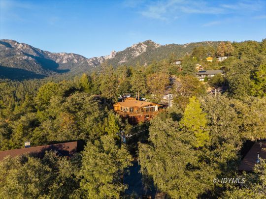 feature listing property photo