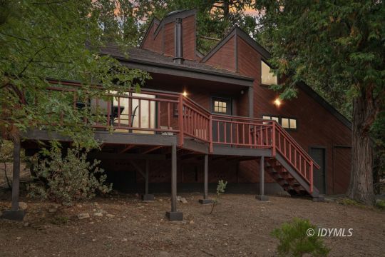 feature listing property photo