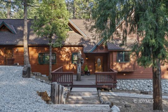 feature listing property photo