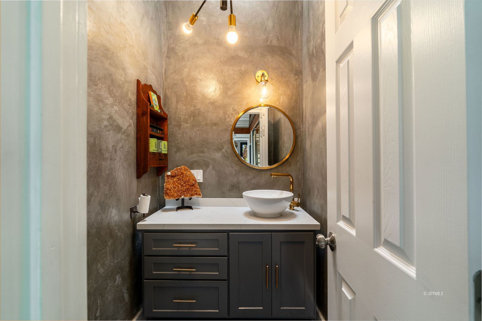 Property Photo 24