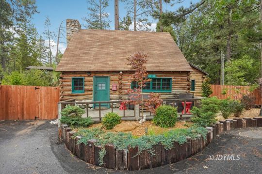 feature listing property photo