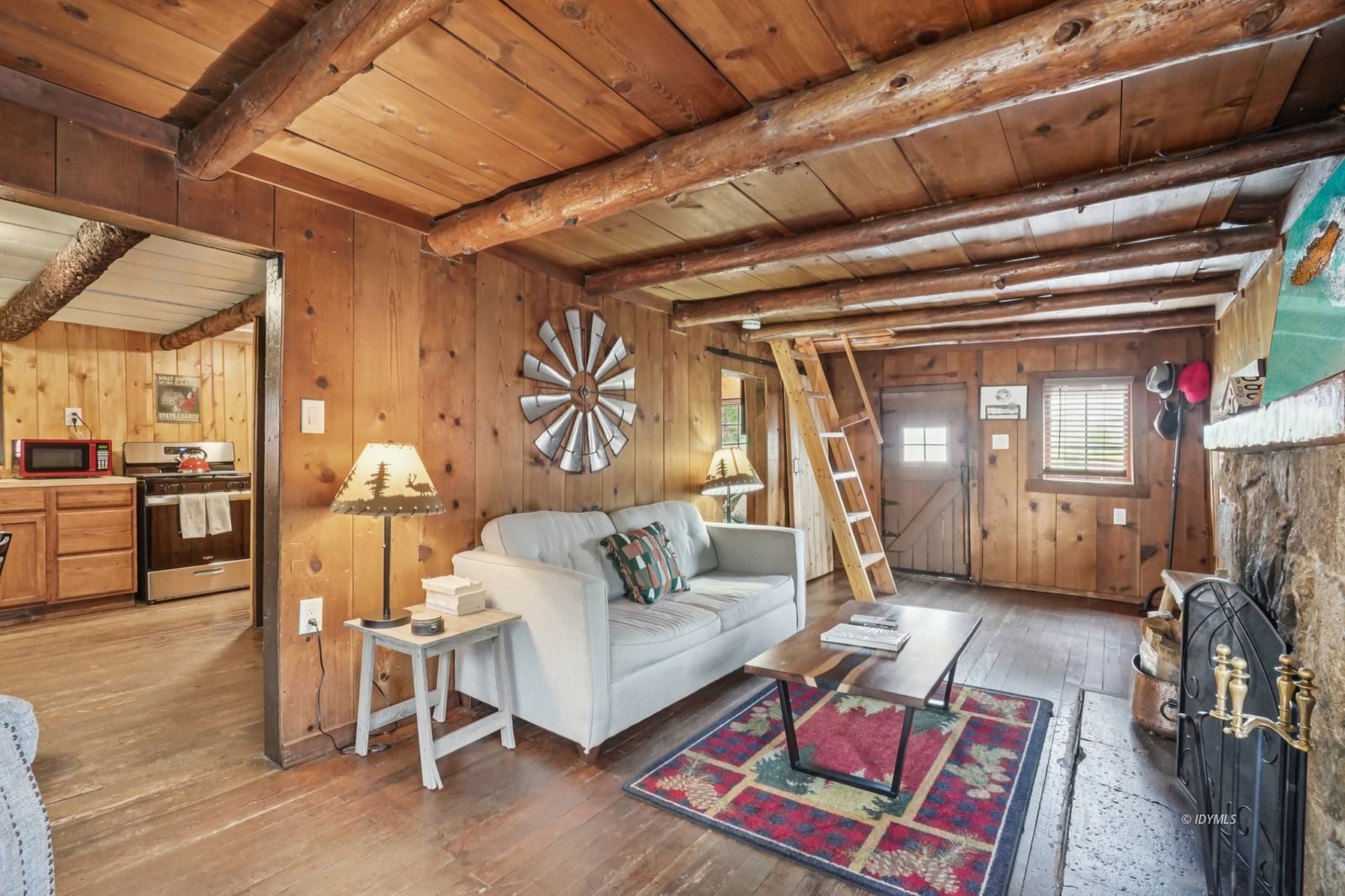 Property Photo 8