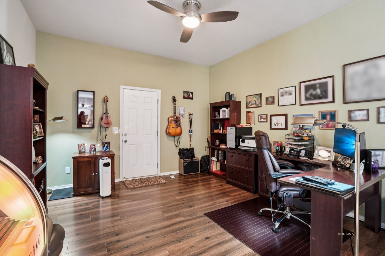 Property Photo 23