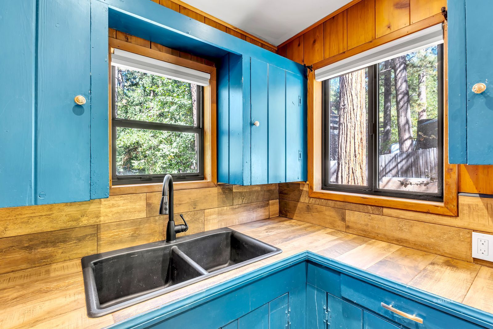 Property Photo 22