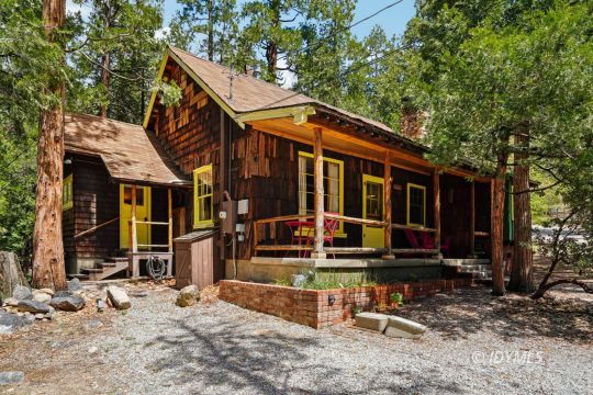 feature listing property photo