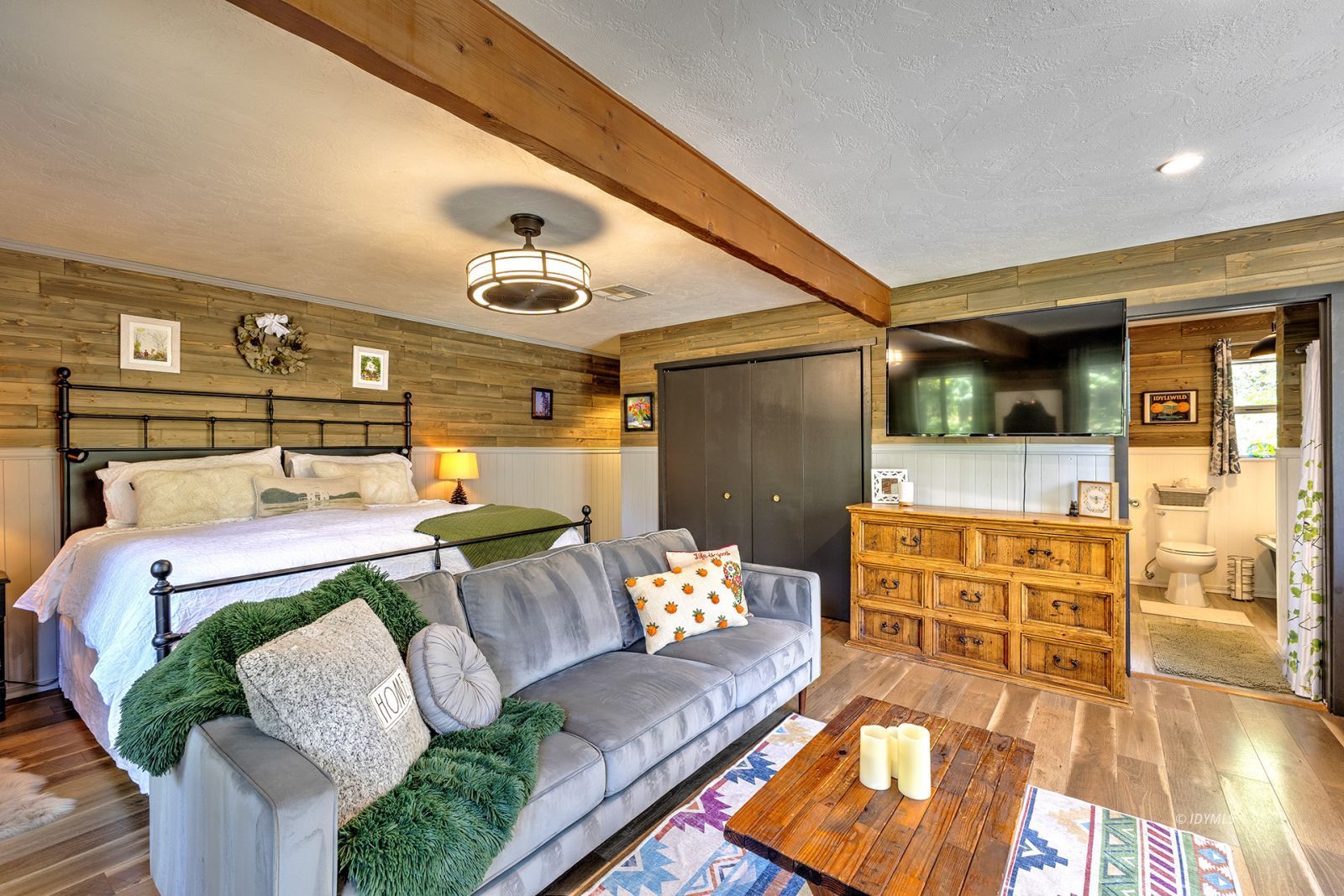 Property Photo 33