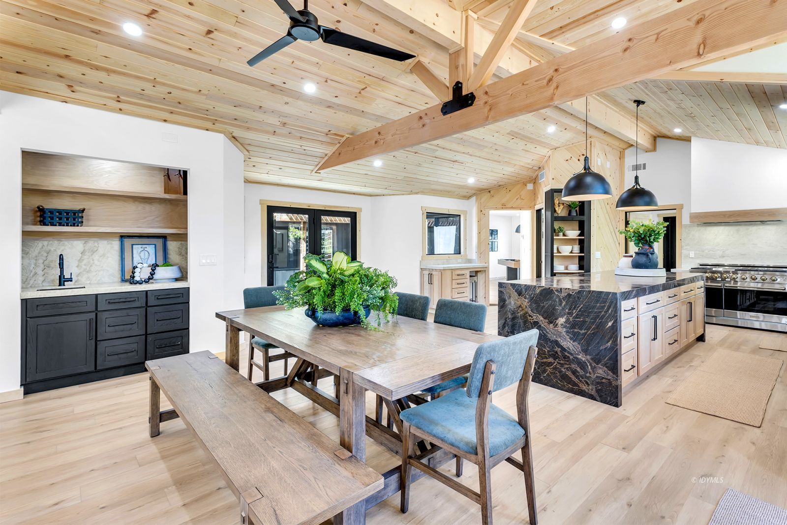 Property Photo 38