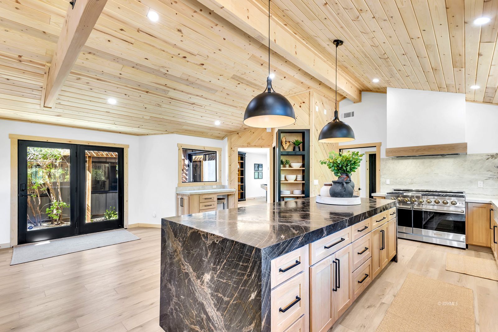 Property Photo 39