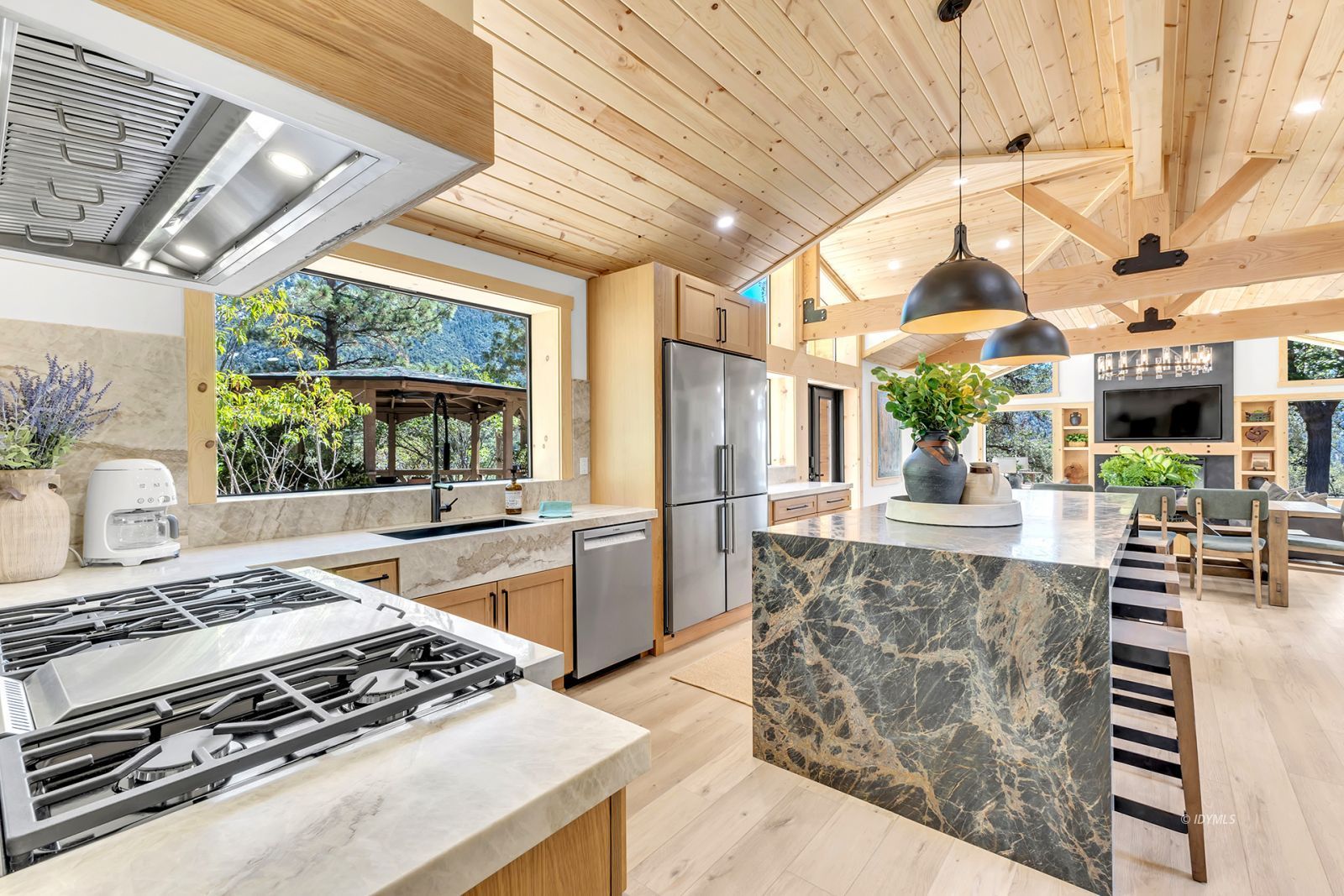 Property Photo 43