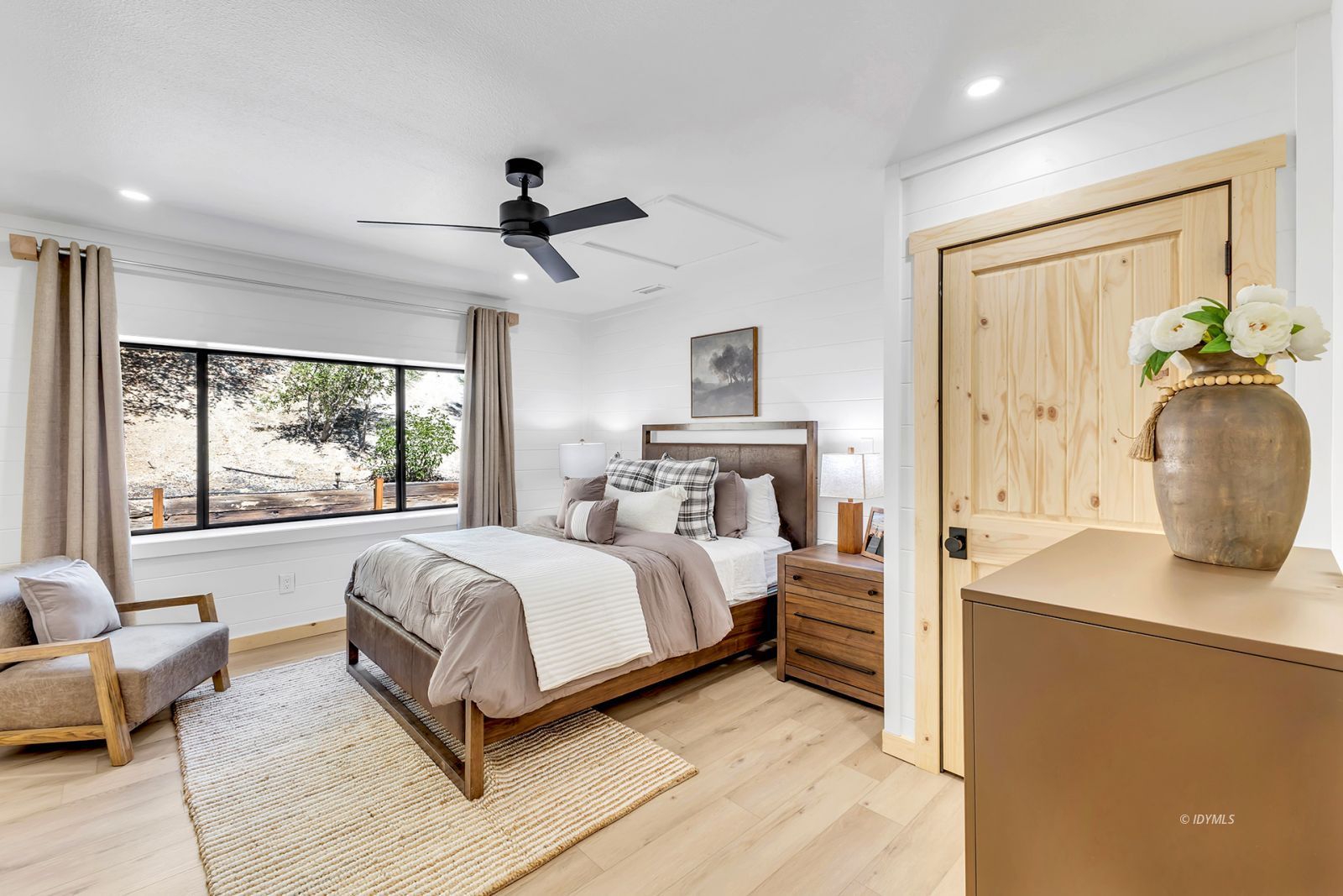 Property Photo 50