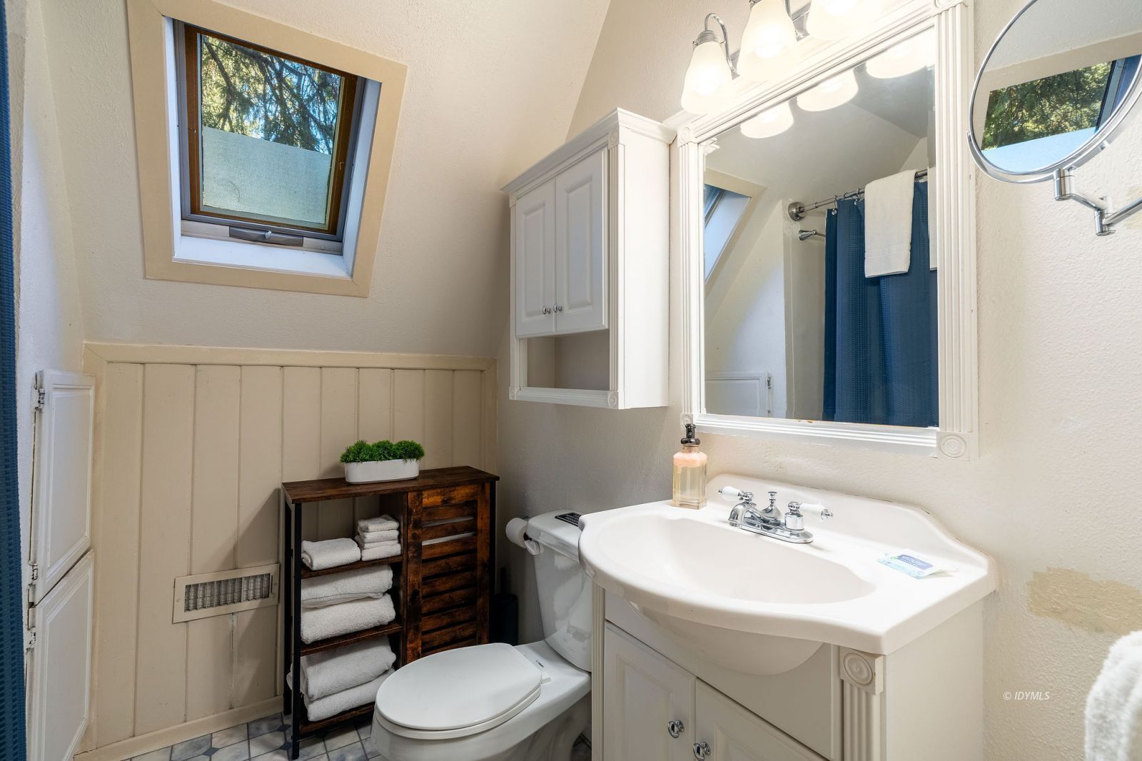 Property Photo 32