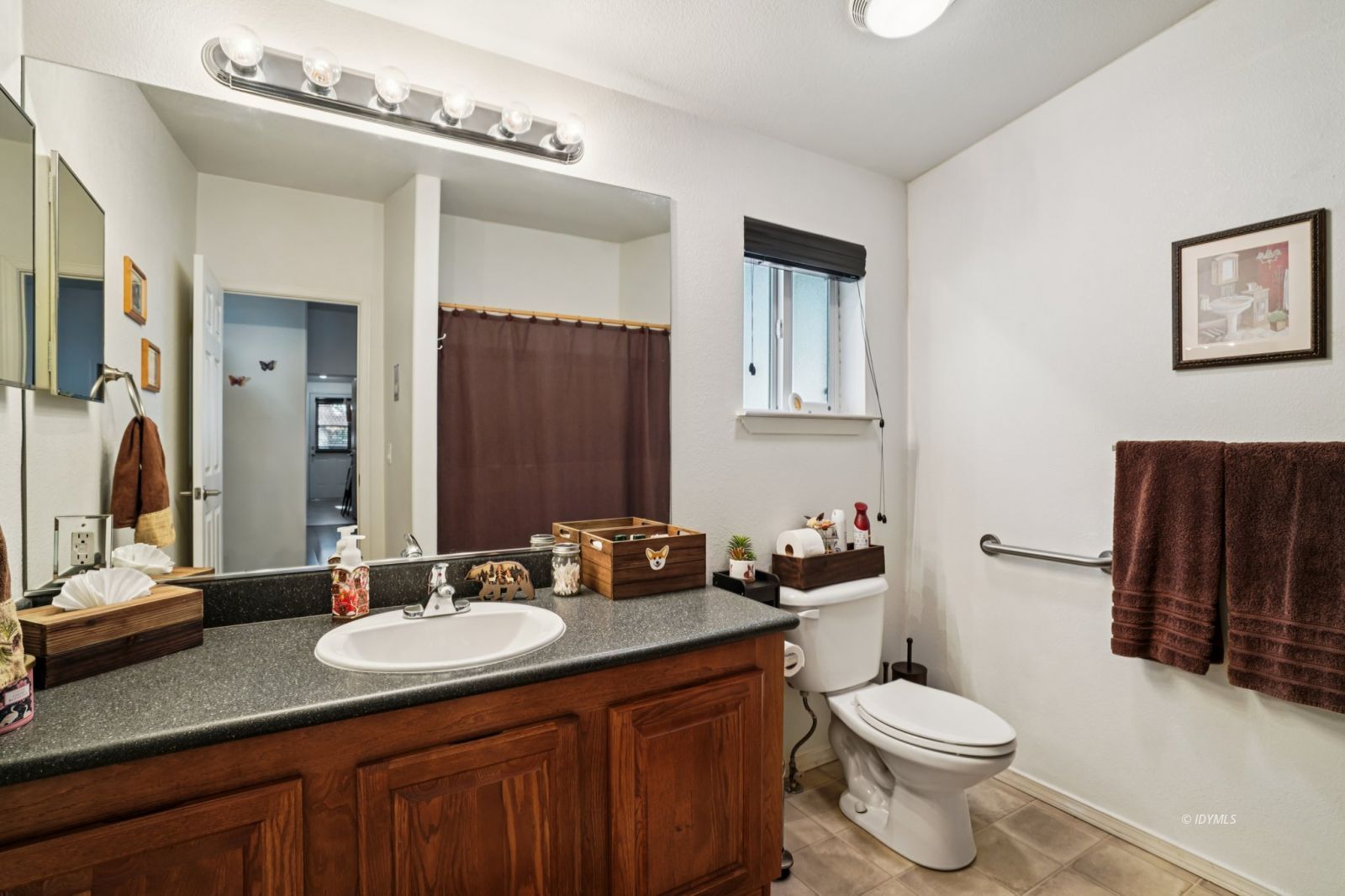 Property Photo 38