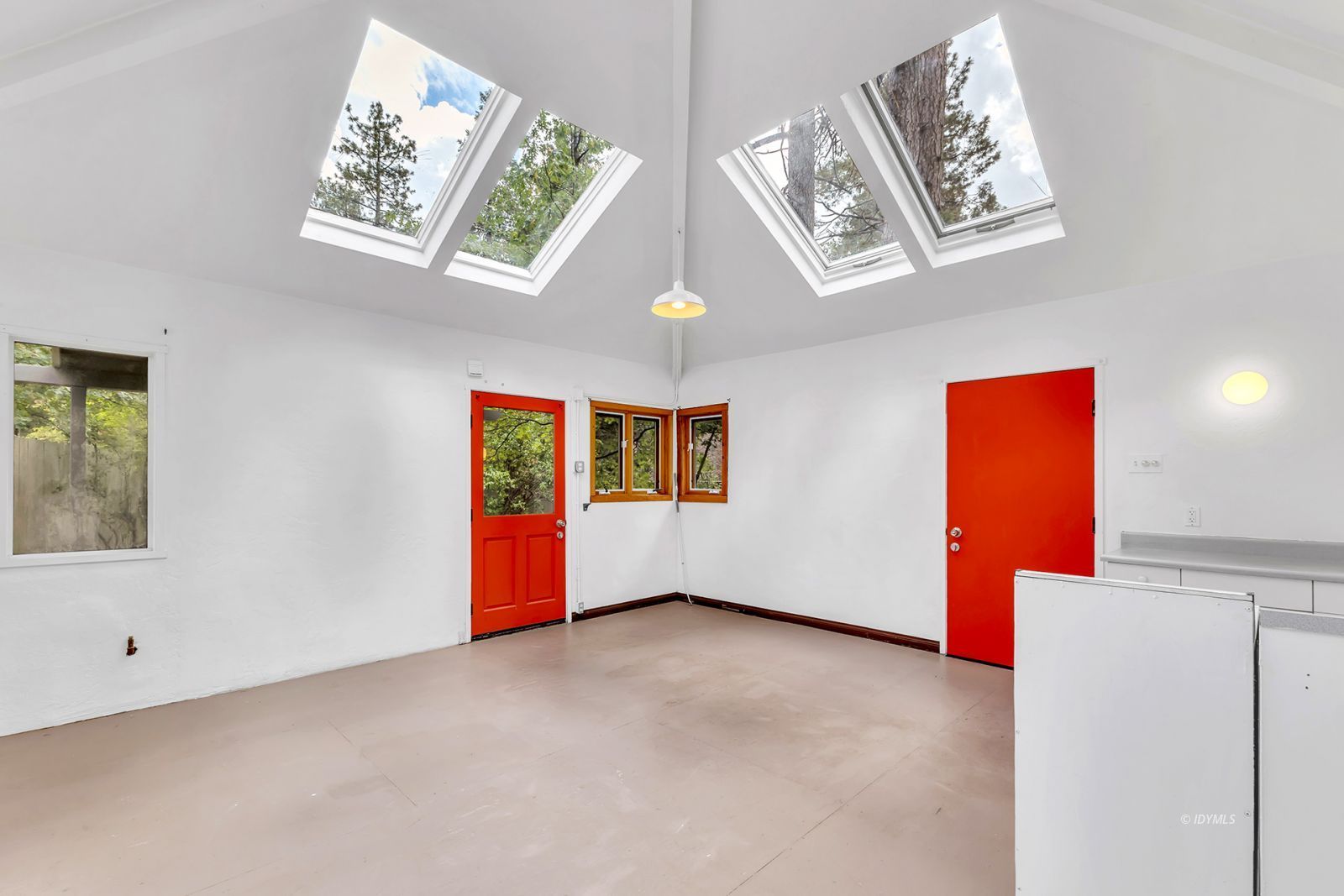 Property Photo 33