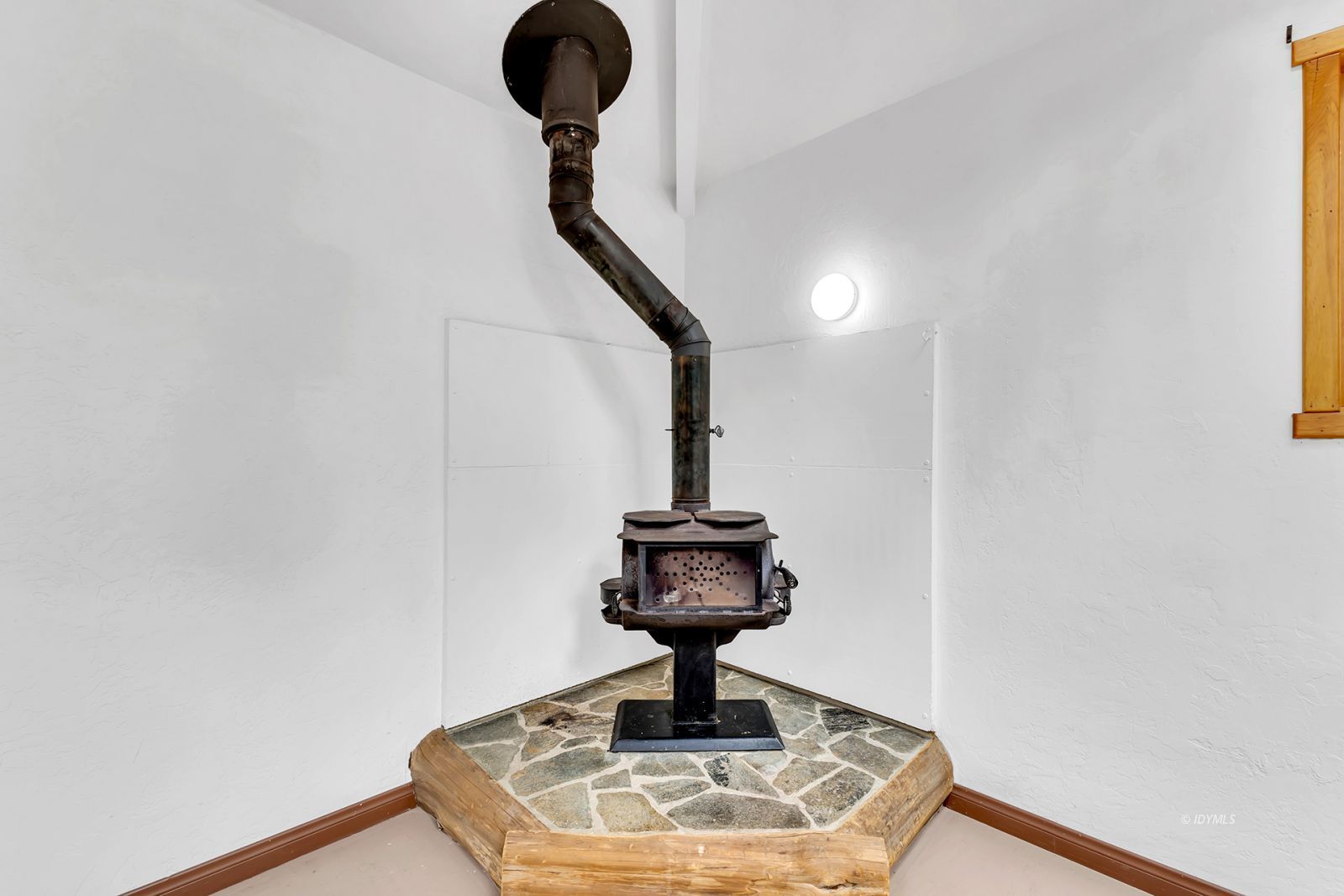 Property Photo 32