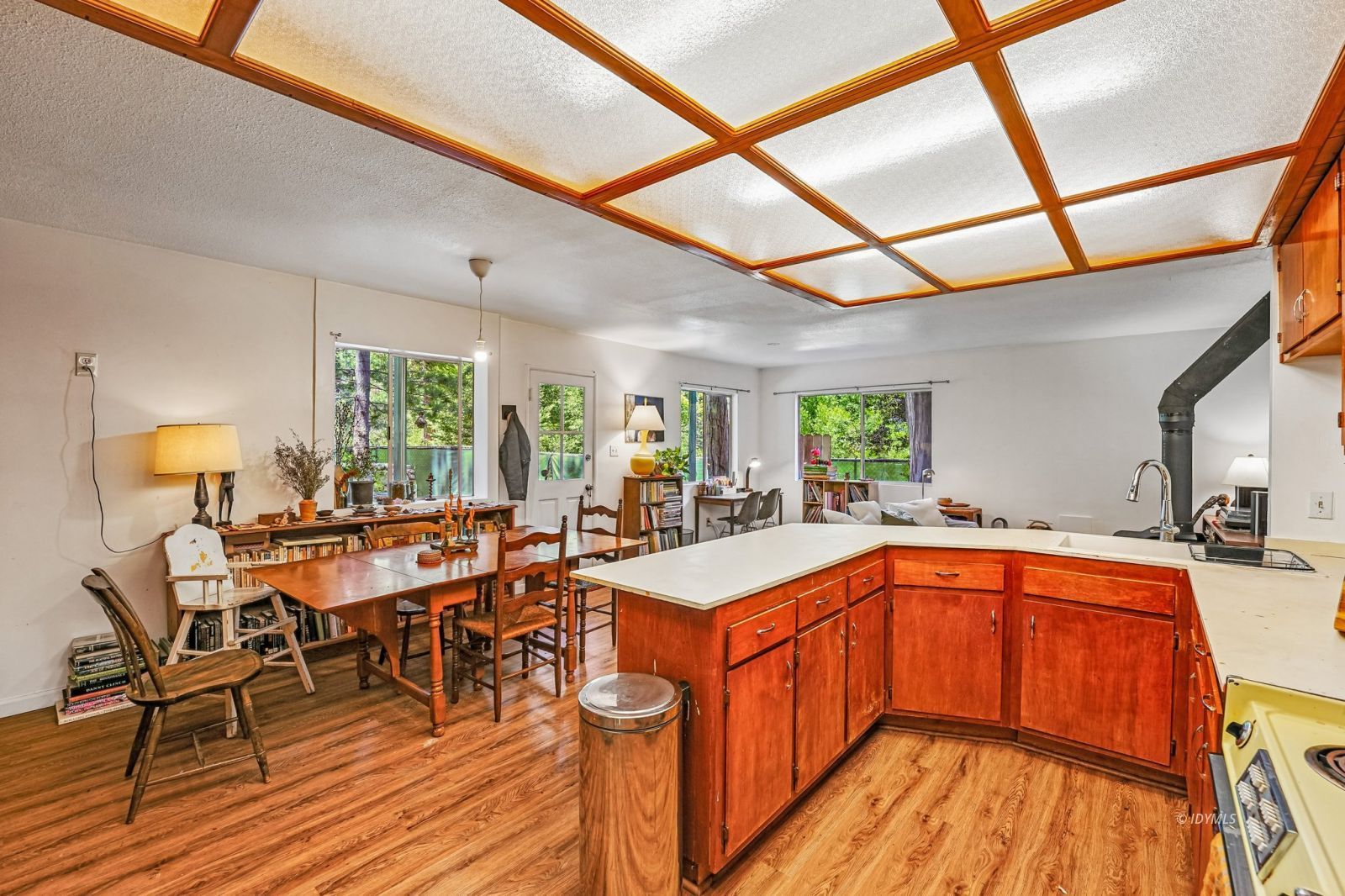 Property Photo 25