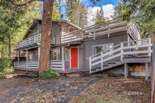 feature listing property photo